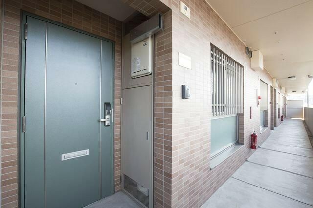 アステリアパレス 玄関