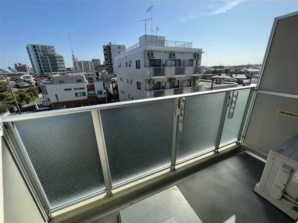 Ｓ－ＦＯＲＴ湘南平塚 ベランダ