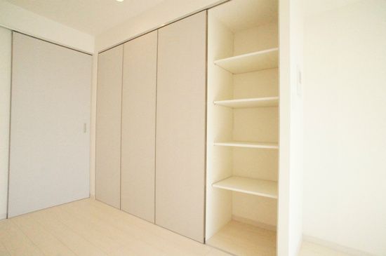 リブリ・アジール・リラ その他5