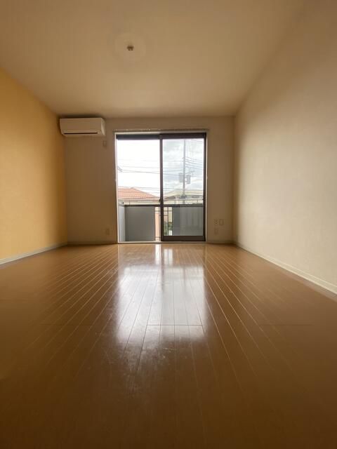 ウィスマ・コタ ベッドルーム