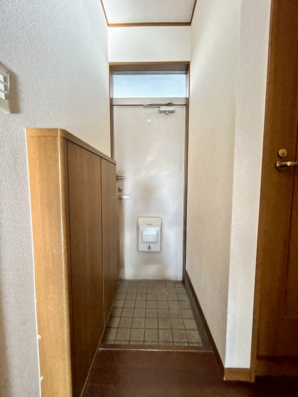 イーストアベニュー 玄関