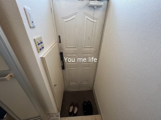 ラックスホーム本郷台 玄関