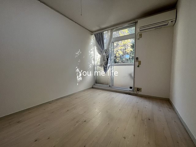 ラックスホーム本郷台 リビング