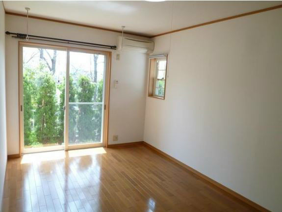 グリーンフォレスト ベッドルーム