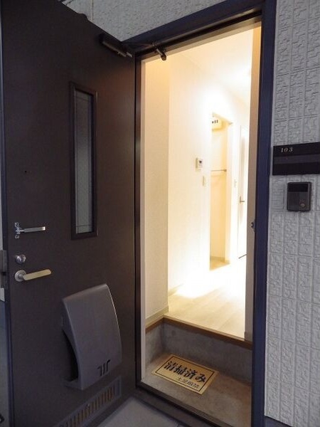 グランシードFUJIMI 玄関