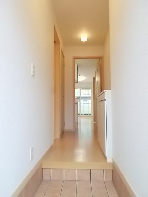 エル・アルバ 玄関