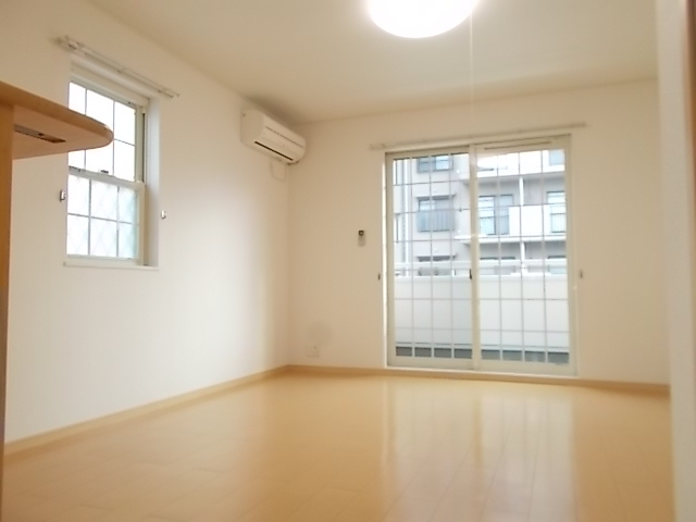 エル・アルバ リビング