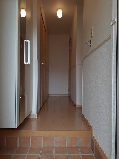 プレジャーヒルズ湘南 玄関