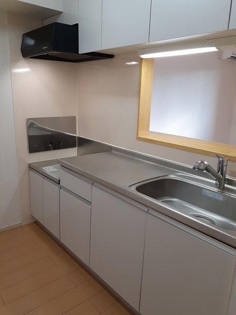 ワイズ　ヴィレッジ キッチン