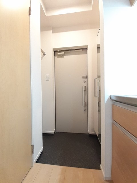 エレメントＳ 玄関