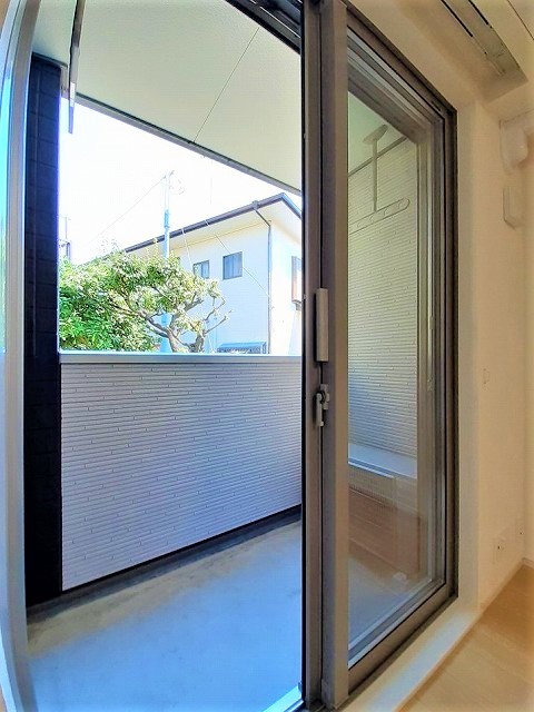 ヴェルテス六番館 ベランダ