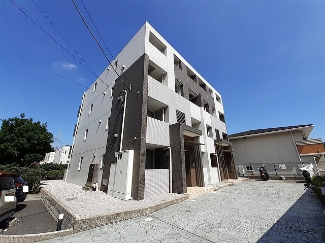 ブランドール湘南 203号室 外観