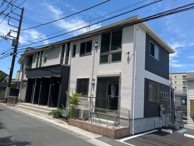 エストレヤ 102号室 外観