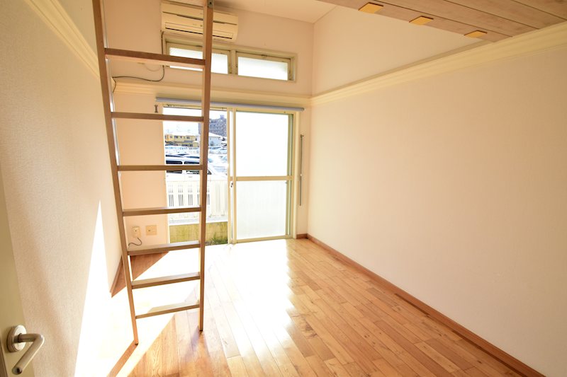 ピア・ネスト リビング