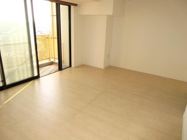 リストレジデンス辻堂タワー リビング