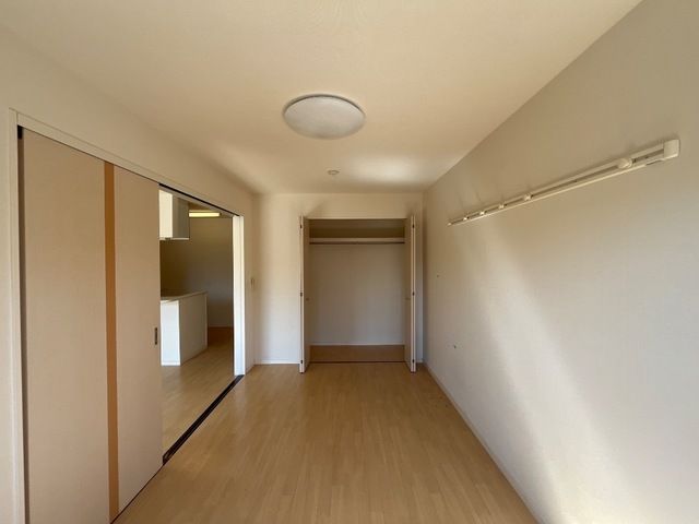 エレガンスＯＩＳＯ ベッドルーム