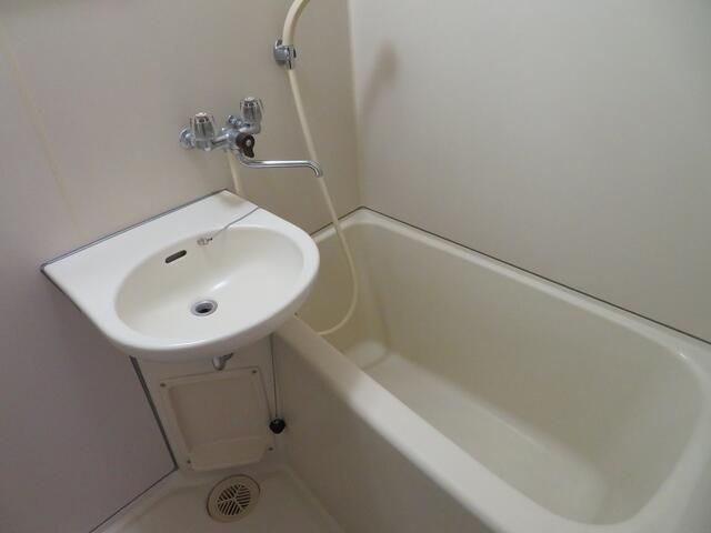 フラッツ片瀬山Ⅰ 風呂画像