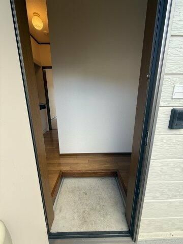 アナプソバ弘治Ⅱ 玄関