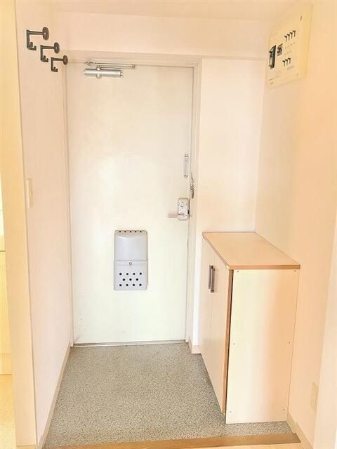 コート・リヴェール 玄関