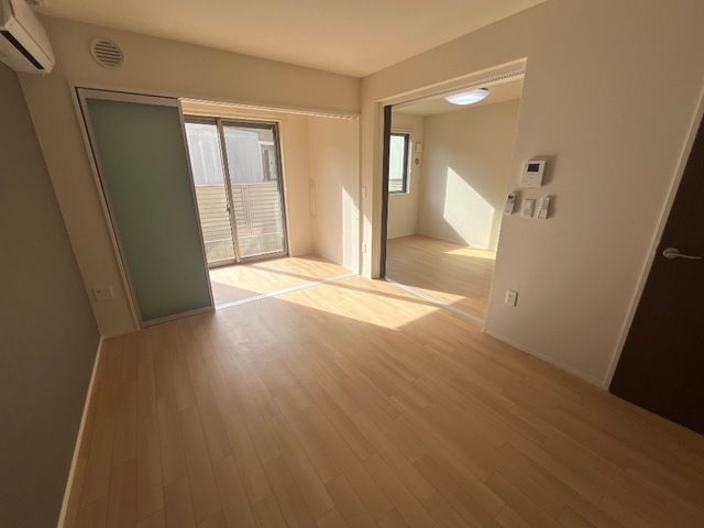 ラ・ベル・オロール その他13