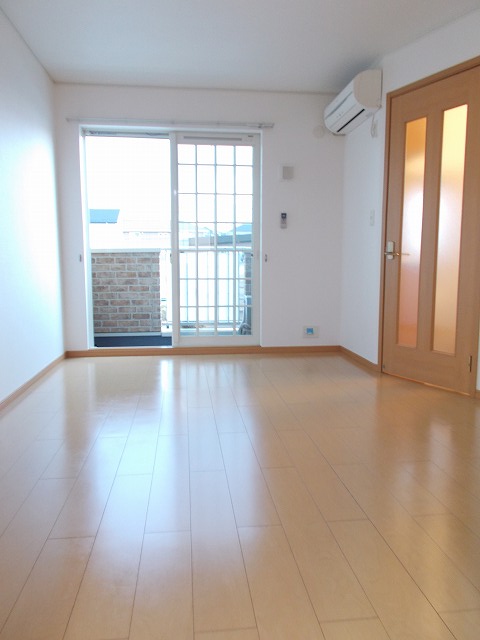 ヴィラ　ウィングスⅠ リビング