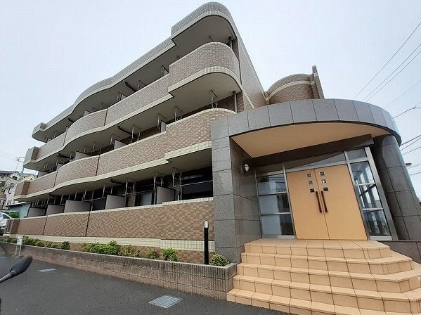 グロリアス 105号室 外観