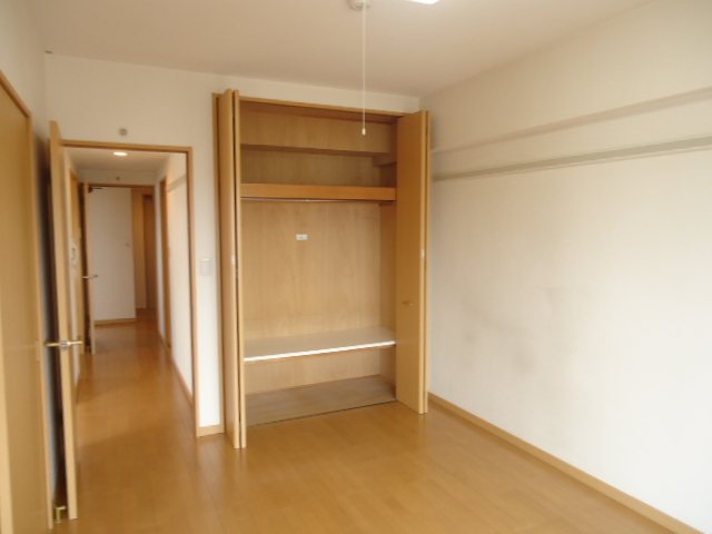 アバンサール湘南 ベッドルーム