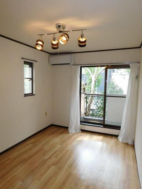 ガーデンヒルズ リビング