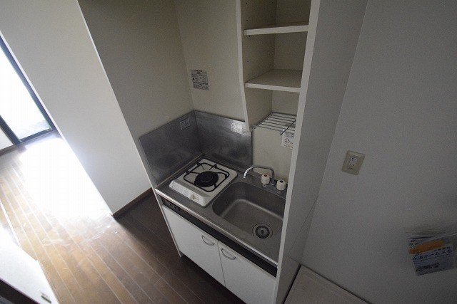 ミレニアム・ヒルズ キッチン