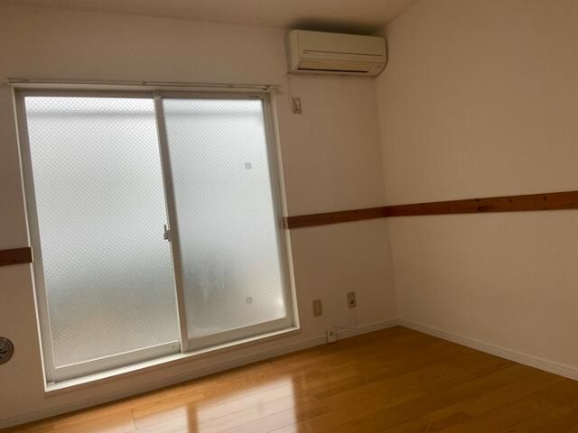 フライングバード リビング