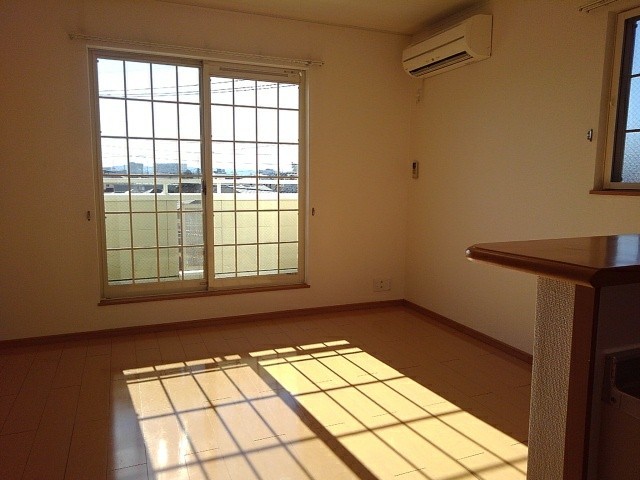 サンパレス リビング