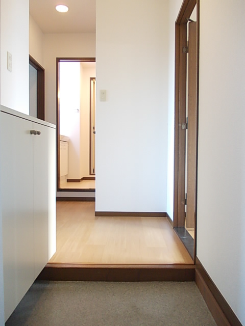 グランデュール 玄関