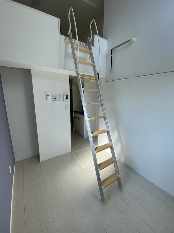 プライムテラス東海大学前　Ⅲ リビング