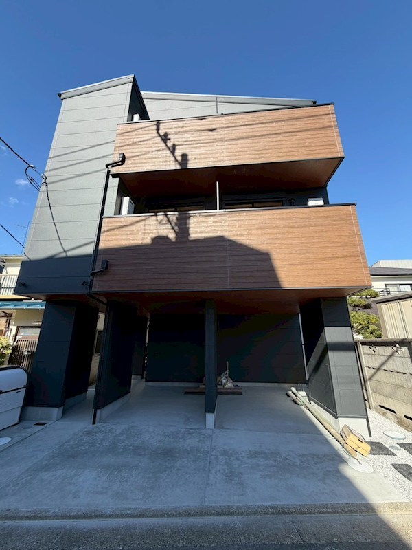 レガーロ湘南平塚 201号室 外観