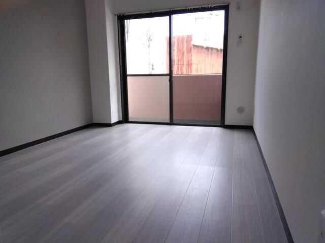 井上ビル リビング