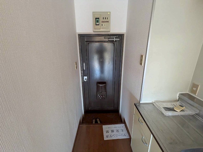 サンアイビル 玄関