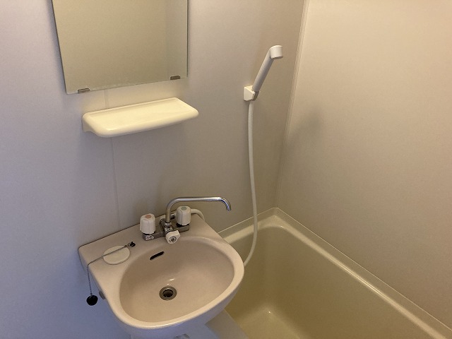 レオパレス谷中 風呂画像