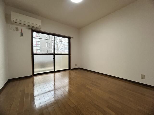 岩本ビル リビング