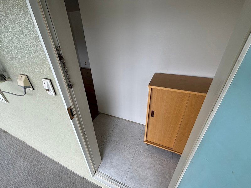 グリーンライフ奥津 玄関