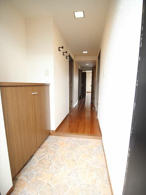 ヴァン・クレール 玄関