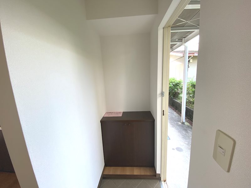 ネピア湘南 玄関