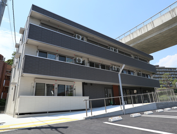 アンソレイエ 302号室 外観