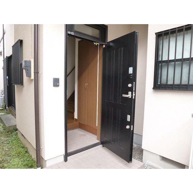 ソレイユ湘南台 玄関