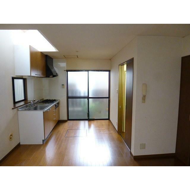 ソレイユ湘南台 リビング