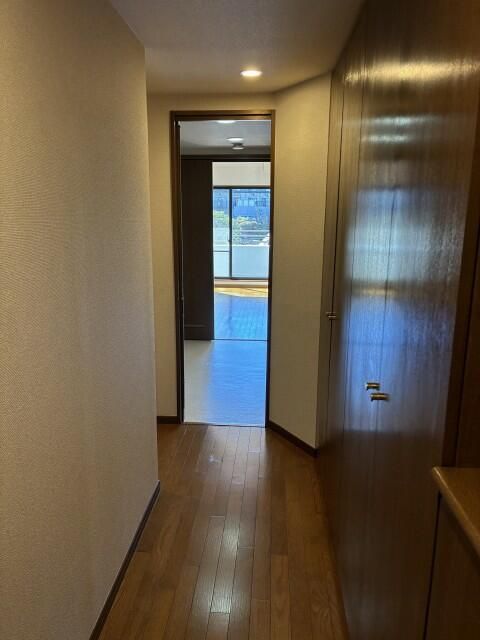 ヴィルヌーブ横浜・港南台 玄関