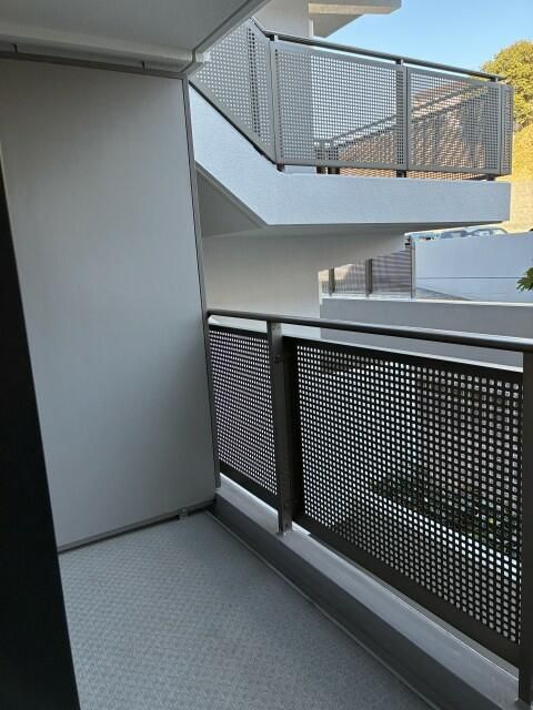 ヴィルヌーブ横浜・港南台 ベランダ
