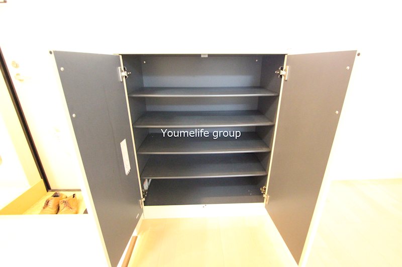 ピオニール 玄関