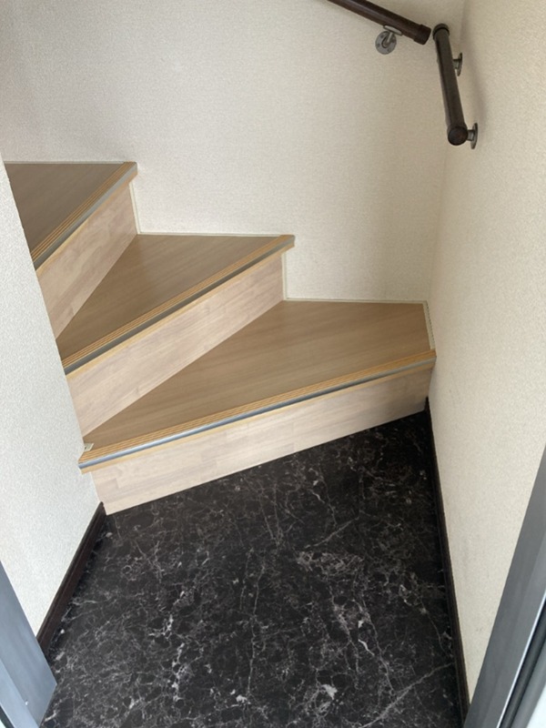 平塚市北金目２丁目アパート 玄関