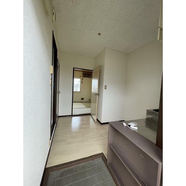 ハビテーション野口 玄関