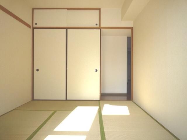 マローネ ベッドルーム